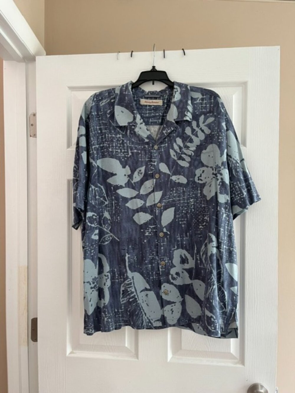 Tommy Bahama Blue Print Silk Camp Shirt Size XL
